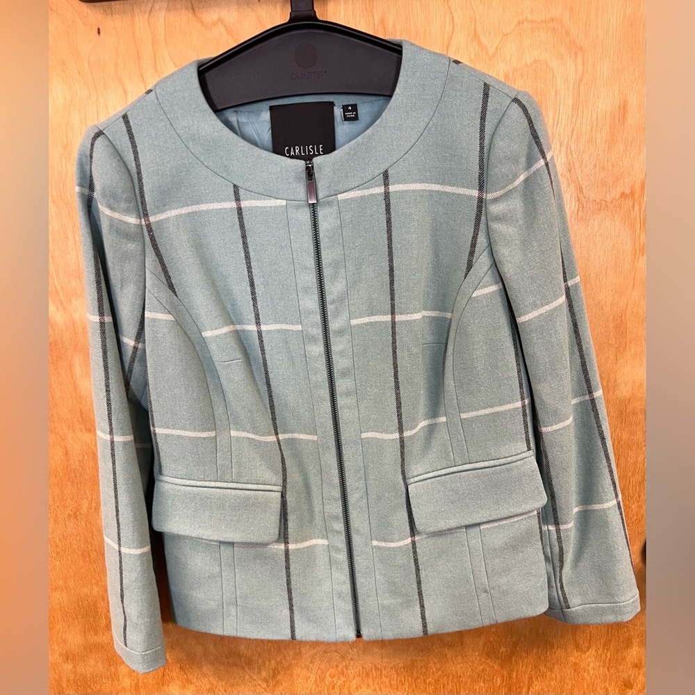 Carlisle Woman Blazer 73% Wool 26% Nylon Size 4 Plaid Blazer Classy Upscale